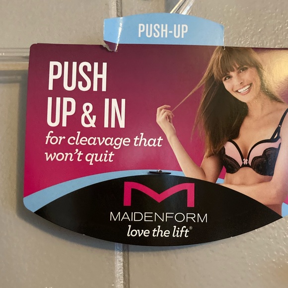 ⚪️NWT Maidenform bra - Picture 3 of 8